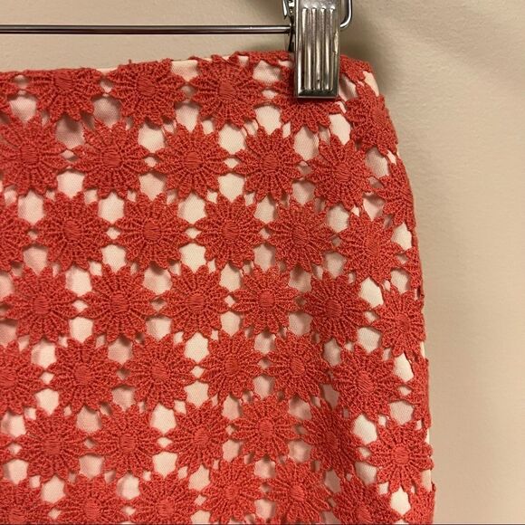 Talbots peach lace flower overlay pencil skirt. 2P - Picture 3 of 7